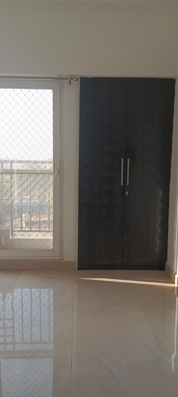 Room in 2 BHK Apartment at Ace Divino, Sector 1 Greater Noida – for Sale