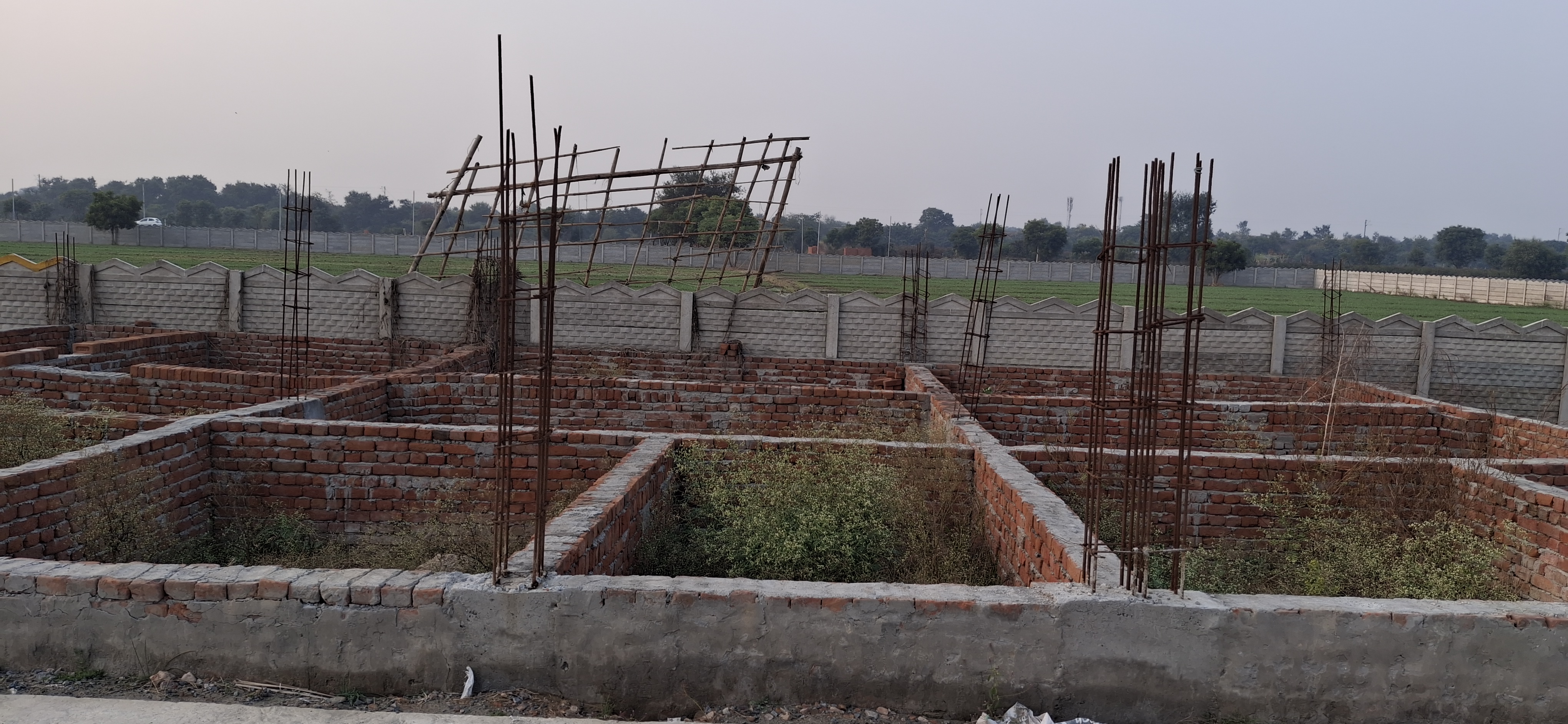 Plot For Sale in Mk Property 