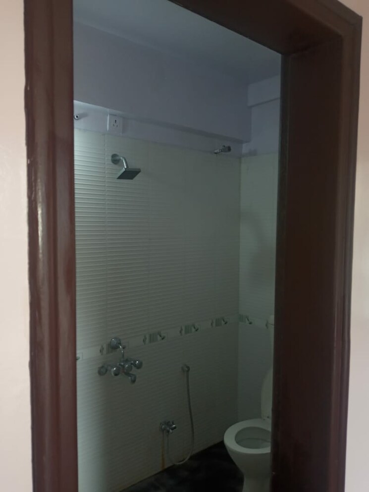 Bathroom, eisha-bella-vista 3 Bedroom 1600 Sq.Ft. Builder Floor In Kondhwa Pune 7944791
