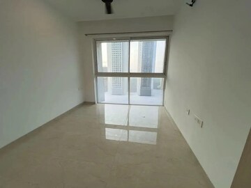 Room in 2 BHK Apartment at Aurum Q Residences, Ghansoli – for Rent