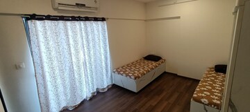 Bedroom in 3 BHK Apartment at Hubtown Hill Crest, Andheri East – for Rent