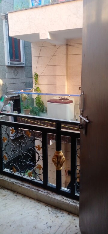 Balcony in 2 BHK Builder Floor at Laxmi Nagar – for Rent