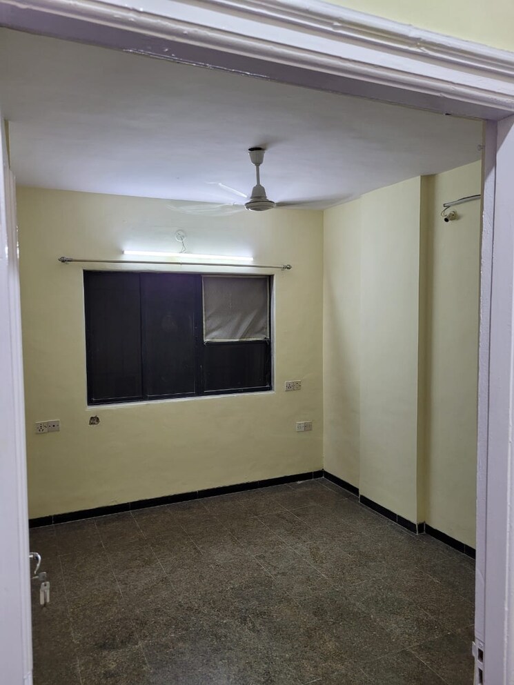 Room, dheeraj-sagar 1 Bedroom 430 Sq.Ft. Apartment In Malad West Mumbai 7944830