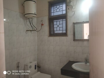 Bathroom in 2.5 BHK Builder Floor at Sushant Lok Iii – for Rent