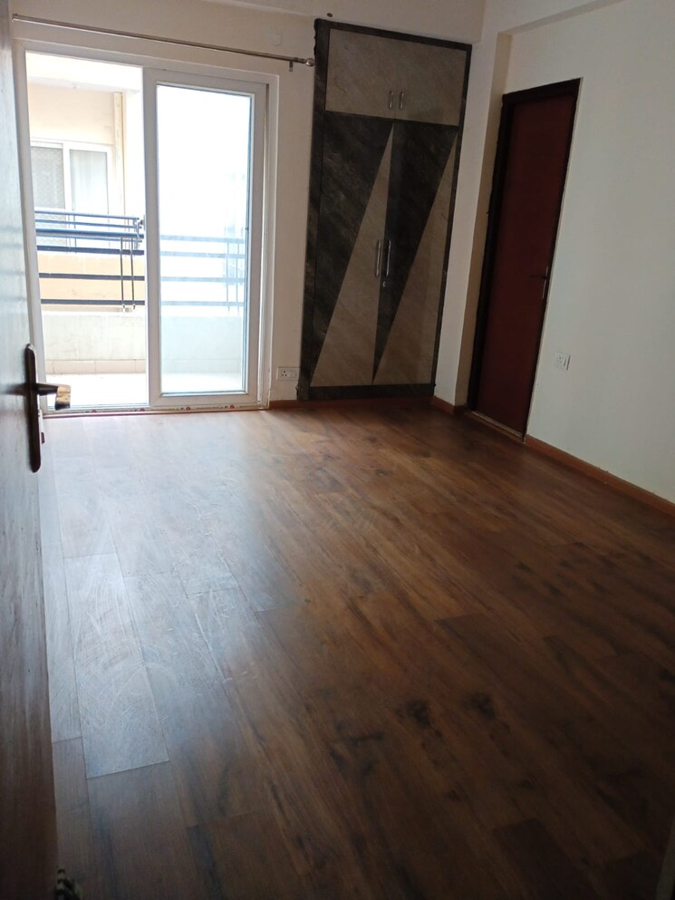 Room, amrapali-centurian-park 2 Bedroom 1055 Sq.Ft. Apartment In Amrapali Dream Valley Greater Noida 7944915