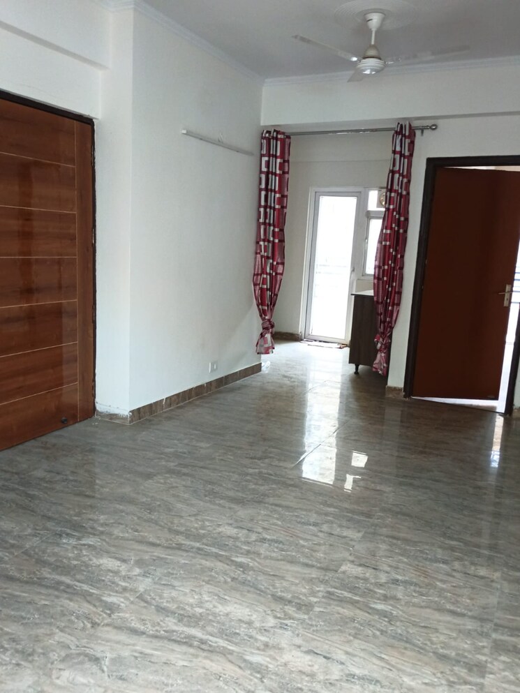 Room, amrapali-centurian-park 2 Bedroom 1055 Sq.Ft. Apartment In Amrapali Dream Valley Greater Noida 7944915
