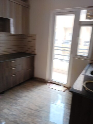 Room in 2 BHK Apartment at Amrapali Centurian Park, Amrapali Dream Valley – for Sale