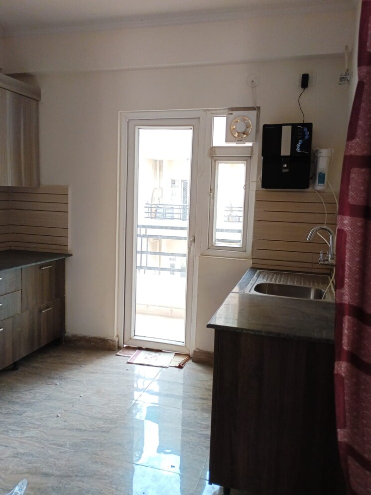 Room, amrapali-centurian-park 2 Bedroom 1055 Sq.Ft. Apartment In Amrapali Dream Valley Greater Noida 7944915