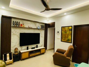 Living Room in 4 BHK Apartment at Parsvnath Green Ville, Sector 48 – for Sale
