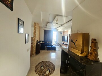Living Room in 4 BHK Apartment at Parsvnath Green Ville, Sector 48 – for Sale