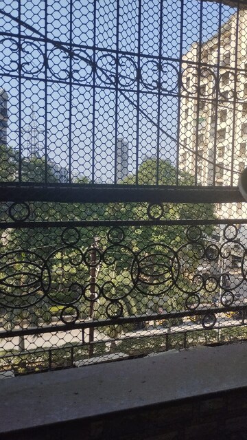 Swimming Pool in 3 BHK Apartment at Regency Estate, Dombivli East – for Rent