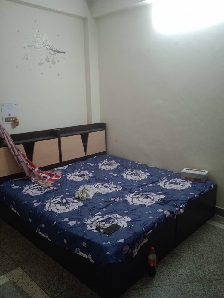 Bedroom, shalimar-apartments-shalimar-garden 2 Bedroom 500 Sq.Ft. Apartment In Shalimar Garden Ghaziabad 7945004