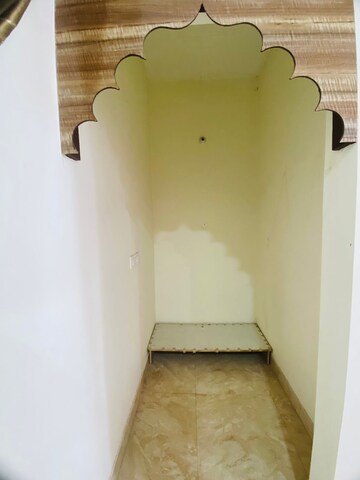 Room in 2 BHK Apartment at Sector 123 – for Rent