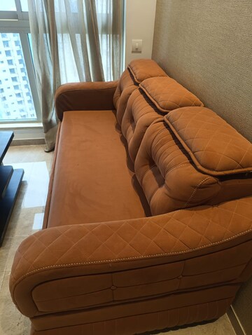 Furnished Amenities in 1 BHK Apartment at Hiranandani Regent Hill, Powai – for Rent