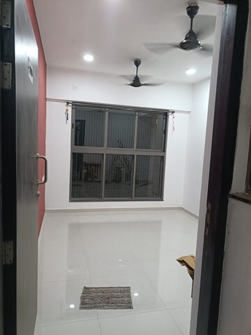2 BHK Apartment For Rent in UK Luxecity, Kandivali East