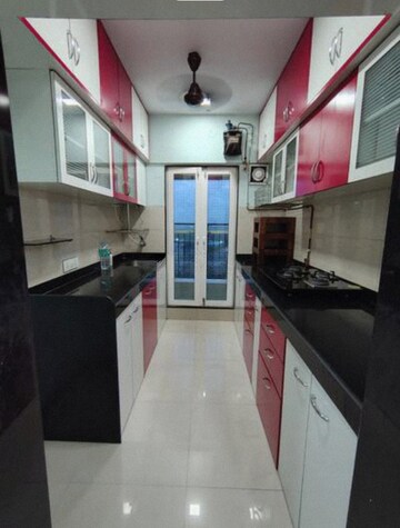 3 BHK Apartment For Rent in Rustomjee Urbania, Majiwada