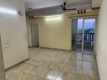 Room in 3 BHK Apartment at SKA Greenarch, Sector 16b Greater Noida – for Sale