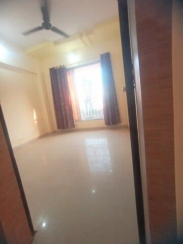 Furnished Amenities in 3 BHK Apartment at Naigaon East – for Rent