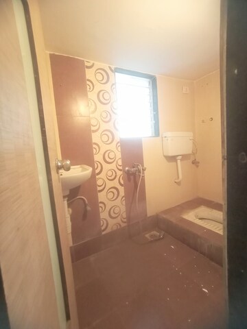 Living Room in 3 BHK Apartment at Naigaon East – for Rent