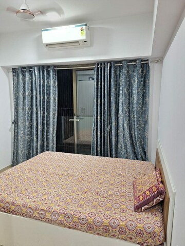 Bedroom in 2 BHK Apartment at Kanakia Silicon Valley, Powai – for Rent