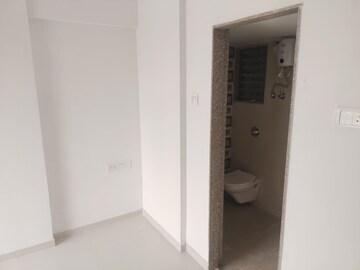 Bathroom in 1.5 BHK Apartment at Tiara Hills, Mira Road – for Rent
