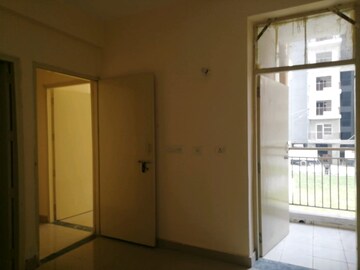 Room in 2 BHK Apartment at Adore Happy Homes Grand, Sector 85 – for Sale
