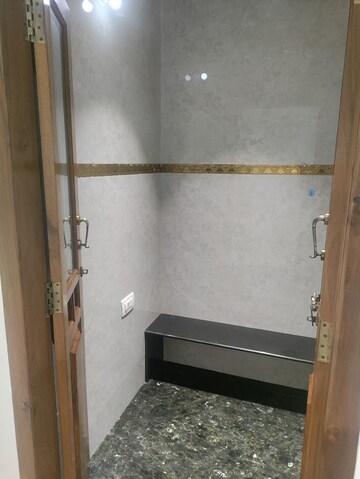 Master Bedroom in 2 BHK Builder Floor at Basaveshwara Nagar – for Rent
