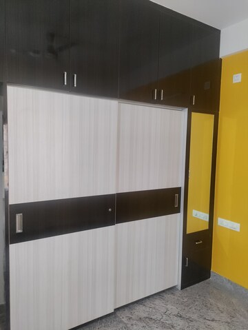 Furnished Amenities in 2 BHK Builder Floor at Basaveshwara Nagar – for Rent