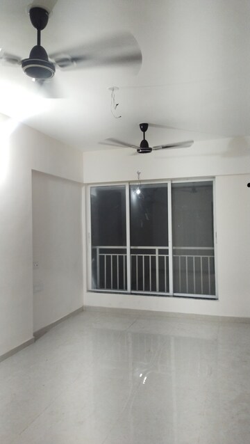 Room in 2 BHK Apartment at Kurla East – for Rent