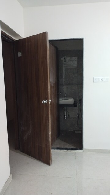 Furnished Amenities in 2 BHK Apartment at Kurla East – for Rent