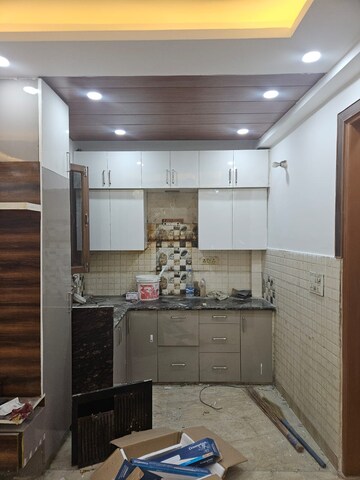 Kitchen in 3 BHK Builder Floor at Niti Khand – for Rent