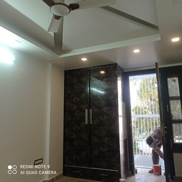 Room in 3 BHK Builder Floor at Kohli One Malibu Town, Sector 47 – for Rent
