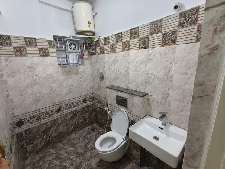 Bathroom, cubbon-terraces 2 Bedroom 1250 Sq.Ft. Apartment In Infantry Road Bangalore 7945550