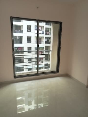 Room in 1.5 BHK Apartment at Shree Shakun Greens, Virar West – for Rent