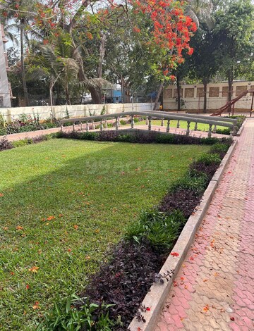 2 BHK Apartment – Garden View at Ankur CHS Andheri West, Andheri West - for Rent