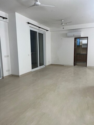 Room in 3 BHK Apartment at ATS Tourmaline, Sector 109 – for Rent
