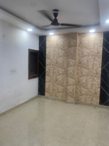 Room in 1 BHK Builder Floor at Govindpuri – for Sale