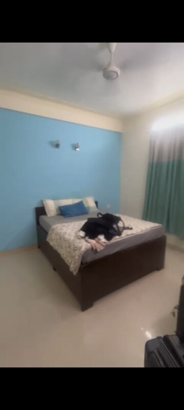 Bedroom in 3 BHK Apartment at Bandra West – for Rent