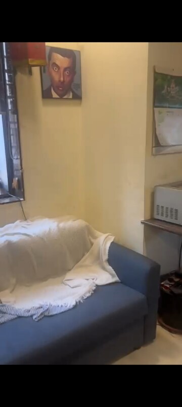 Bedroom in 3 BHK Apartment at Bandra West – for Rent