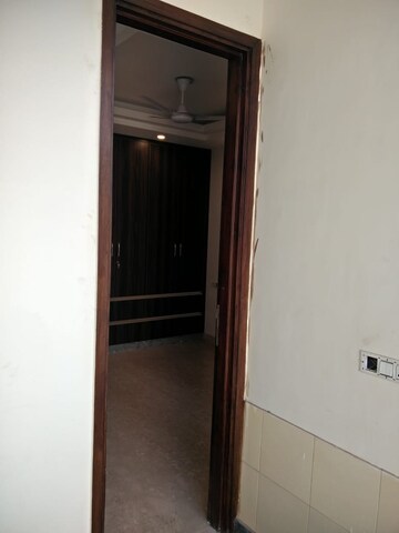 Master Bedroom in 3 BHK Builder Floor at Lajpat Nagar 4 – for Rent