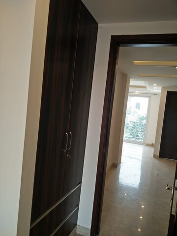 Building Lobby in 3 BHK Builder Floor at Lajpat Nagar 4 – for Rent
