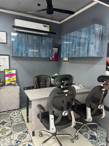 Team Area in  Co-working Space at JMD Empire Square, Sector 28 – for Rent