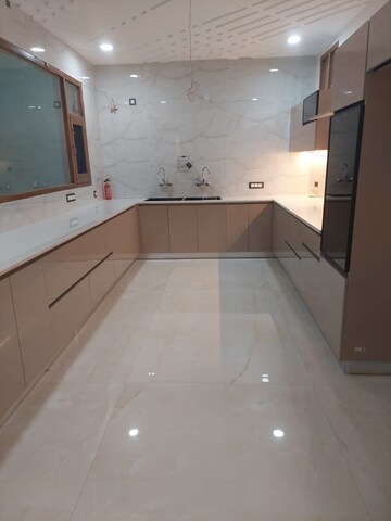 Kitchen in 3 BHK Builder Floor at Panchkula Urban Estate – for Rent