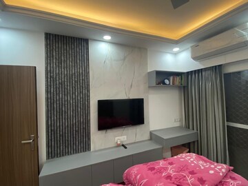 Master Bedroom in 4 BHK Apartment at Jaypee Kalypso Court, Sector 128 – for Rent