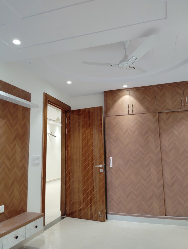 Bathroom, niti khand 3 Bedroom 1450 Sq.Ft. Builder Floor In Niti Khand Ghaziabad 7945856