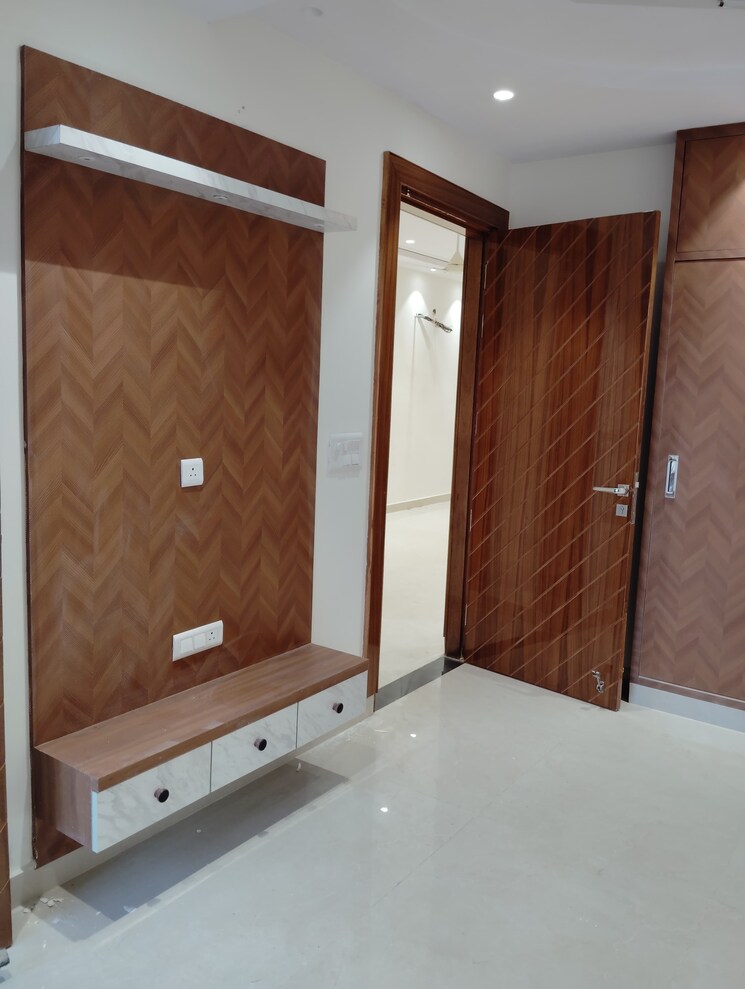 Room, niti khand 3 Bedroom 1450 Sq.Ft. Builder Floor In Niti Khand Ghaziabad 7945856