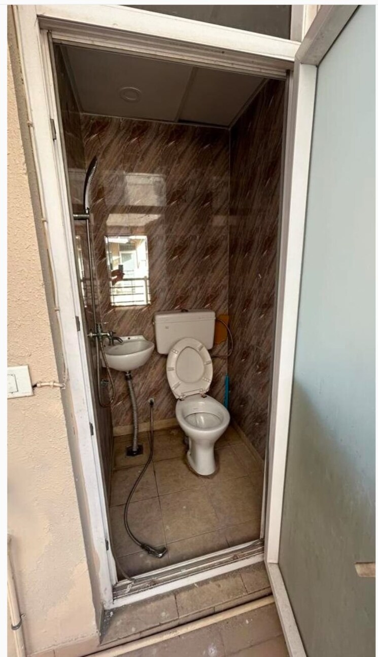 Bathroom, lotus-panache 3 Bedroom 2070 Sq.Ft. Apartment In Sector 110 Noida 7945863