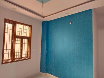 Master Bedroom in 3 BHK Builder Floor at Shastri Nagar – for Rent