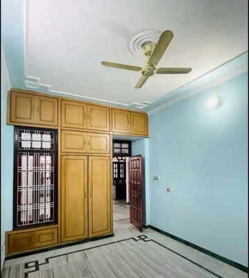 Room in 2 BHK Independent House at Gomti Nagar – for Rent