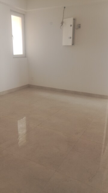 Room in 3 BHK Apartment at Shapoorji Pallonji Joyville Gurgaon, Sector 102 – for Rent